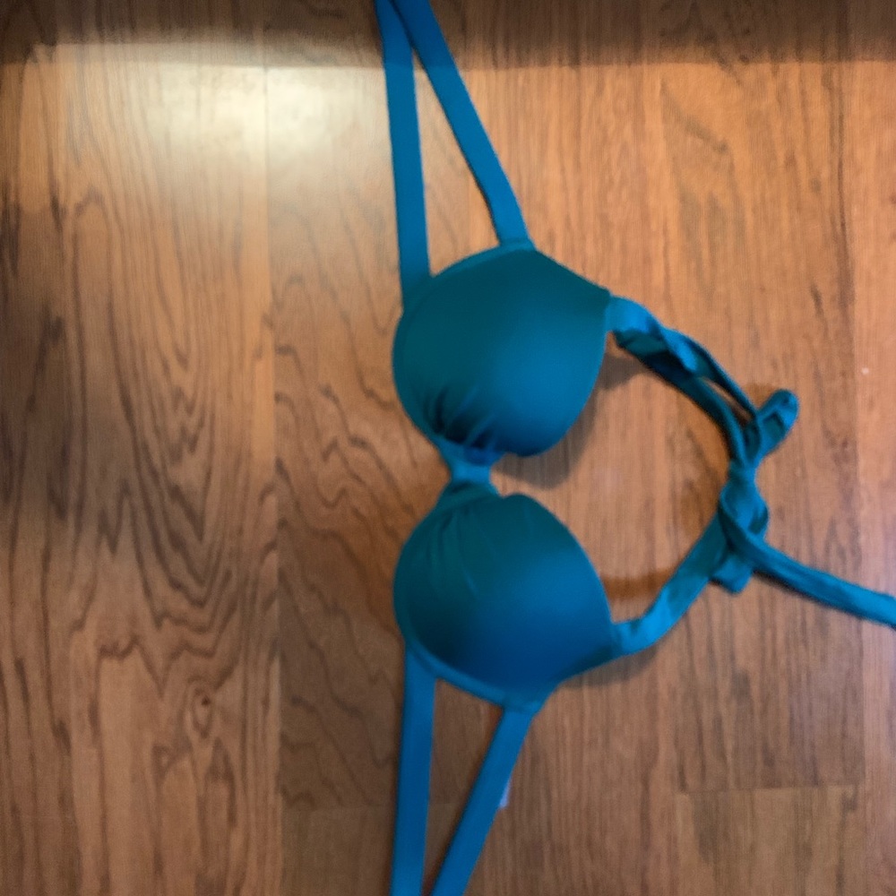 Bikini top